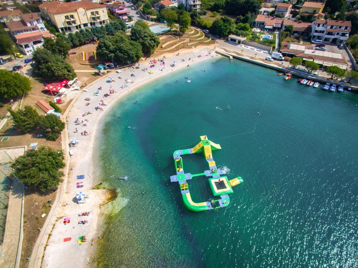 Holiday Apartments Ruzica, Pjescana Uvala Exterior photo