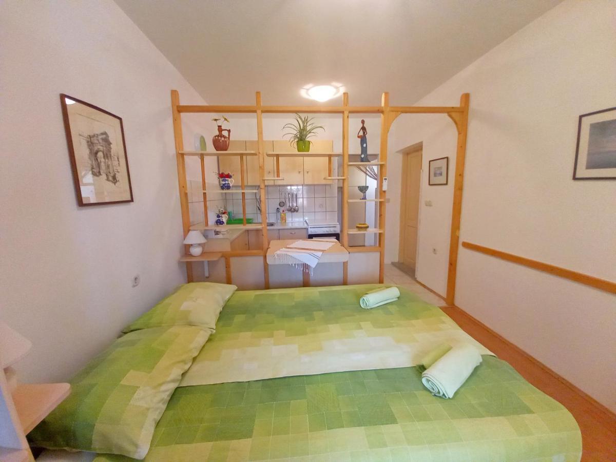Holiday Apartments Ruzica, Pjescana Uvala Exterior photo