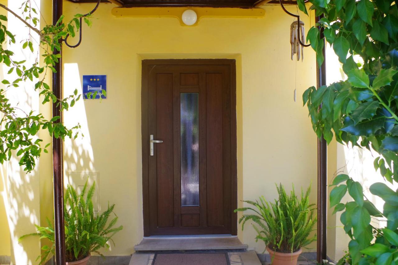 Holiday Apartments Ruzica, Pjescana Uvala Exterior photo