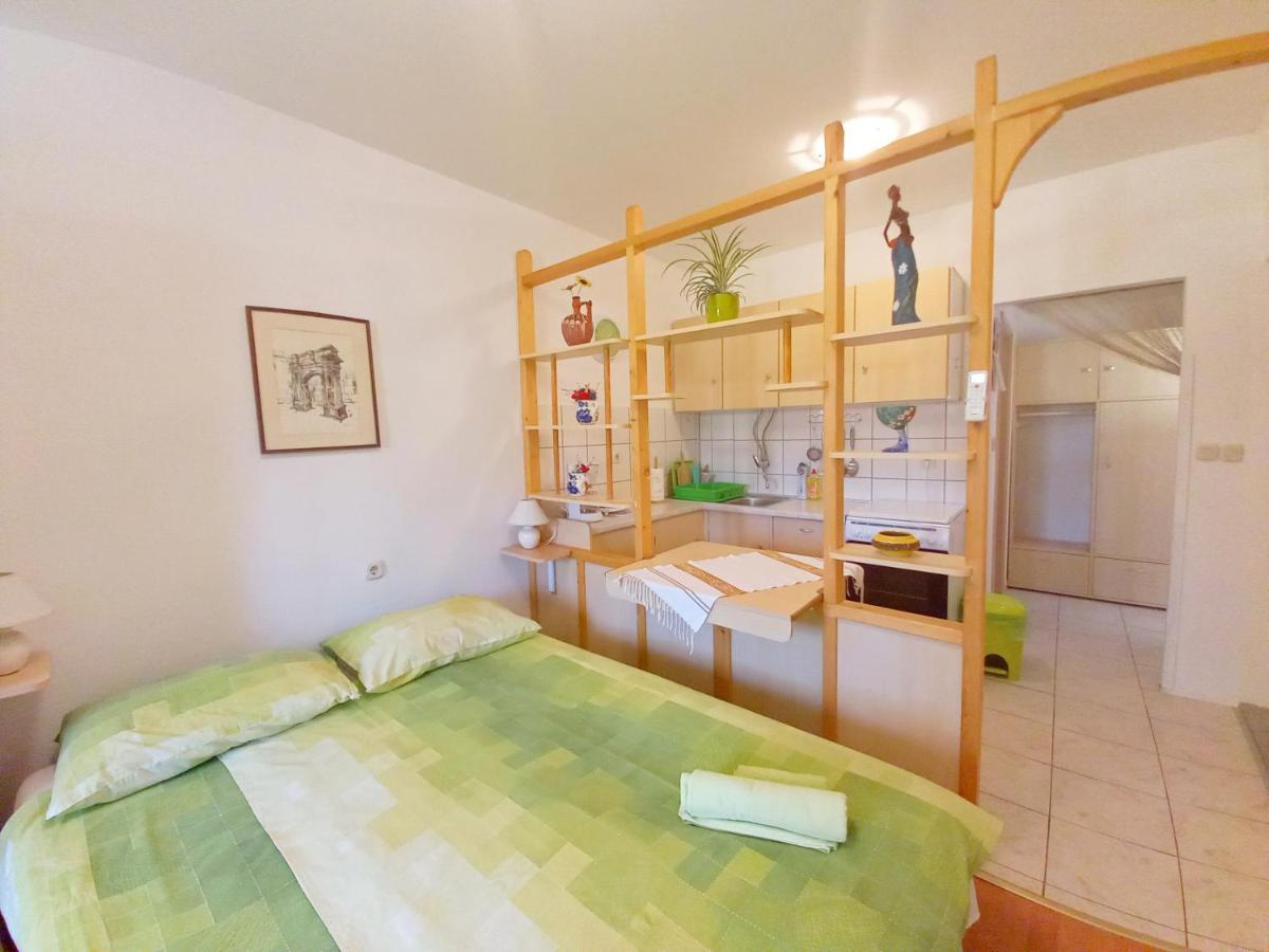 Holiday Apartments Ruzica, Pjescana Uvala Exterior photo
